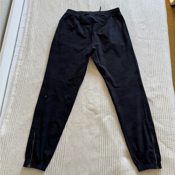 Lululemon Surge Jogger - Picture 5 of 6